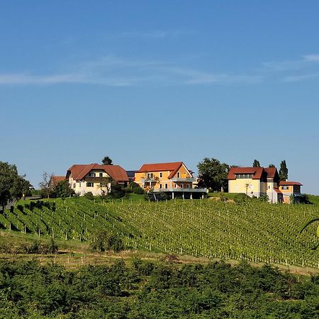 Weinhof Reichmann Bed & Breakfast Sankt Peter am Ottersbach Eksteriør bilde
