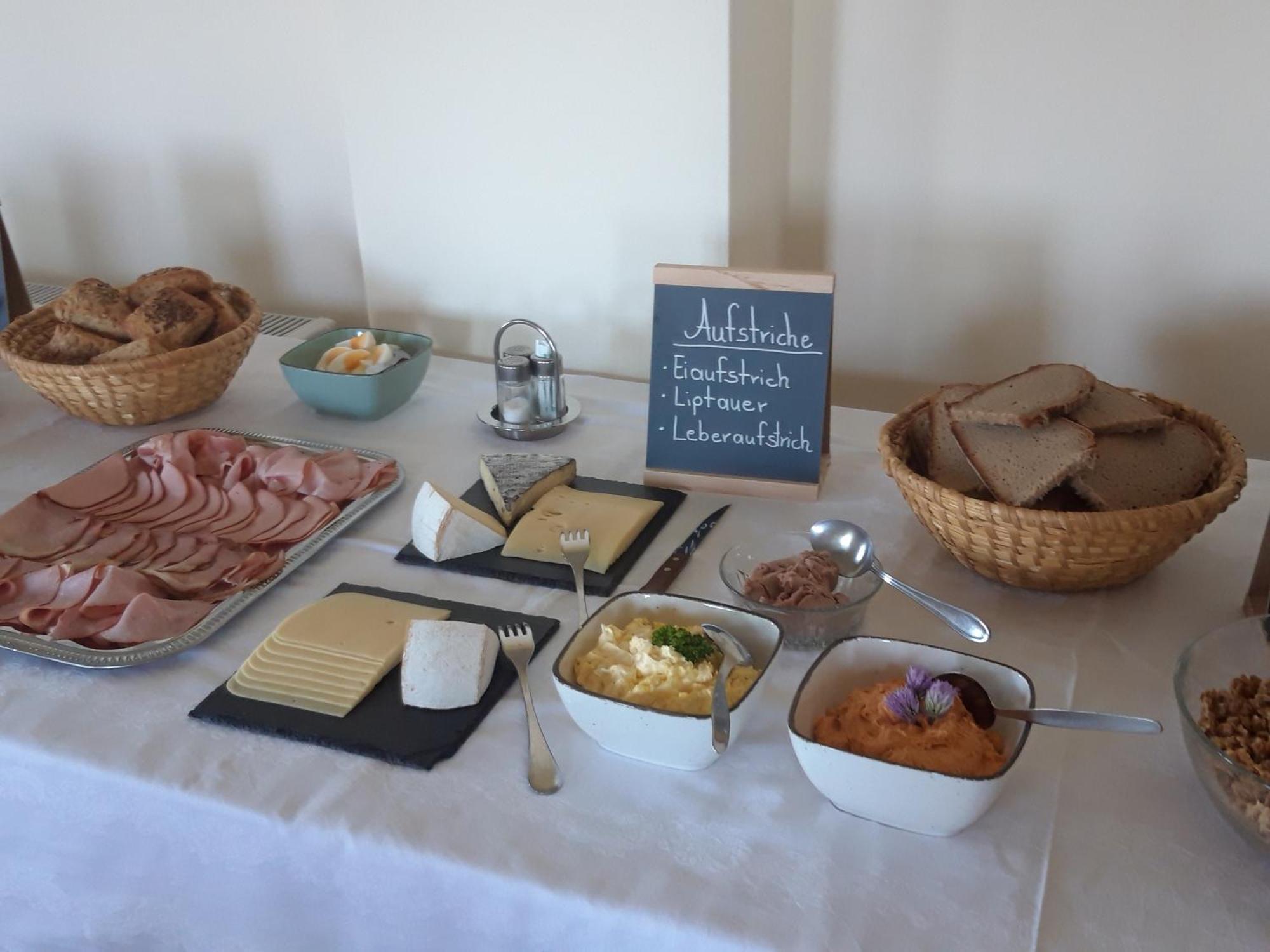 Weinhof Reichmann Bed & Breakfast Sankt Peter am Ottersbach Eksteriør bilde